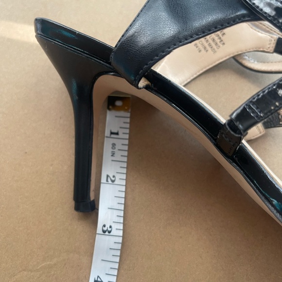 NINE WEST - STRAPPY HEEL SANDAL (Gently Used) - Picture 6 of 6